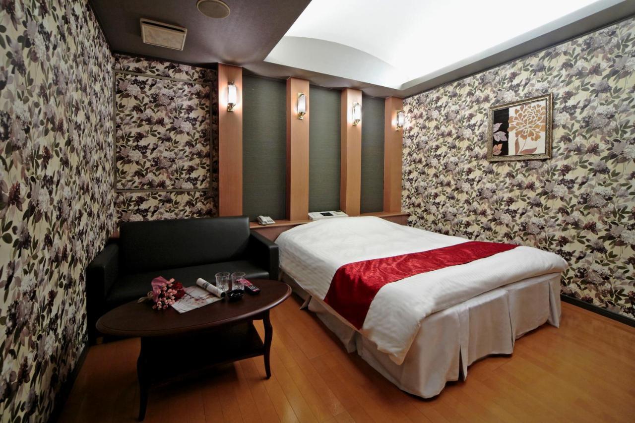 Hotel Lala Minato - Adult Only Нагоя Екстериор снимка
