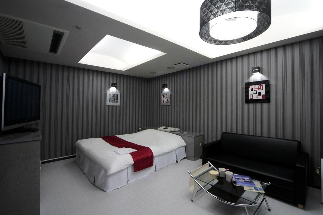 Hotel Lala Minato - Adult Only Нагоя Екстериор снимка
