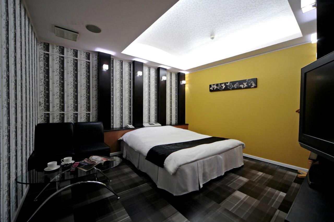 Hotel Lala Minato - Adult Only Нагоя Екстериор снимка
