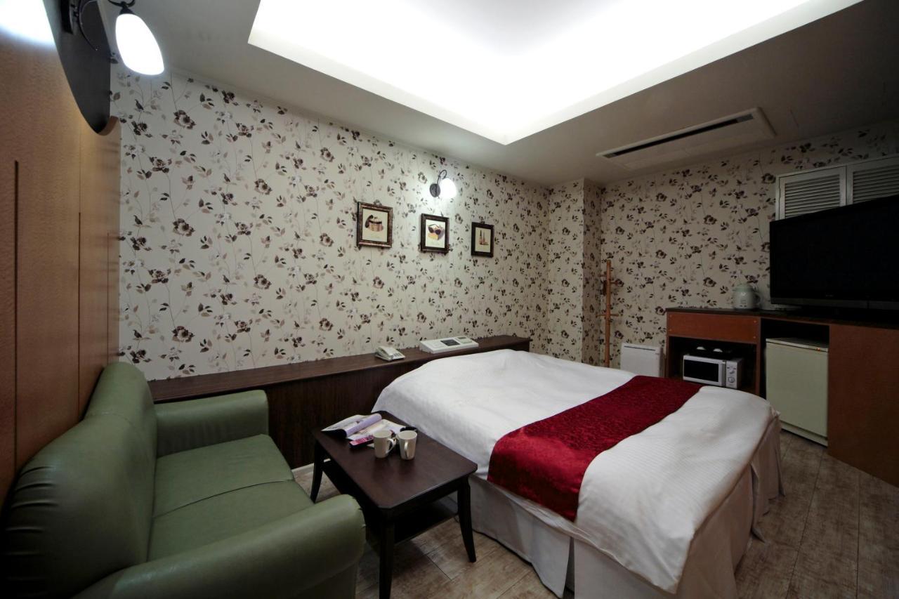 Hotel Lala Minato - Adult Only Нагоя Екстериор снимка