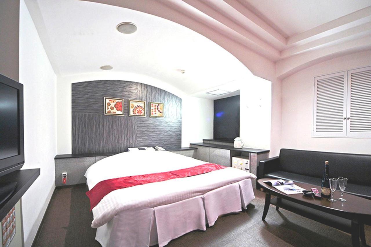 Hotel Lala Minato - Adult Only Нагоя Екстериор снимка