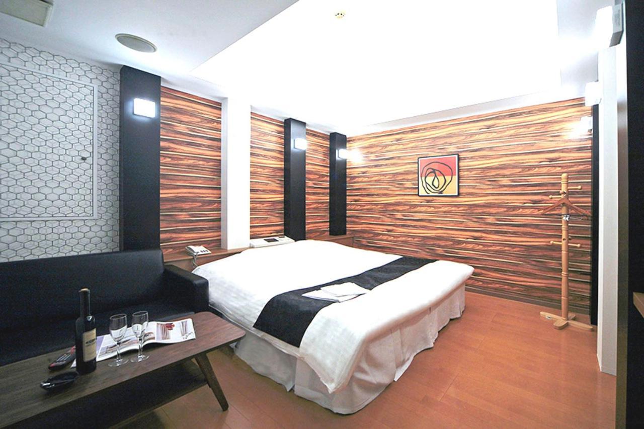 Hotel Lala Minato - Adult Only Нагоя Екстериор снимка